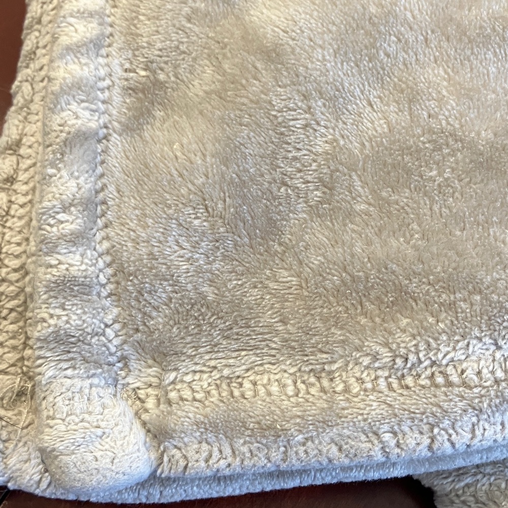 Ethereal Workshop Soft Gray Sherpa-like Throw